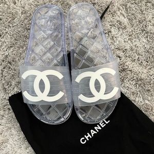 Chanel slides (clear) size 9